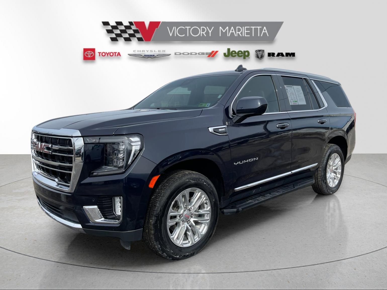 Used 2024 GMC Yukon SLT image 1