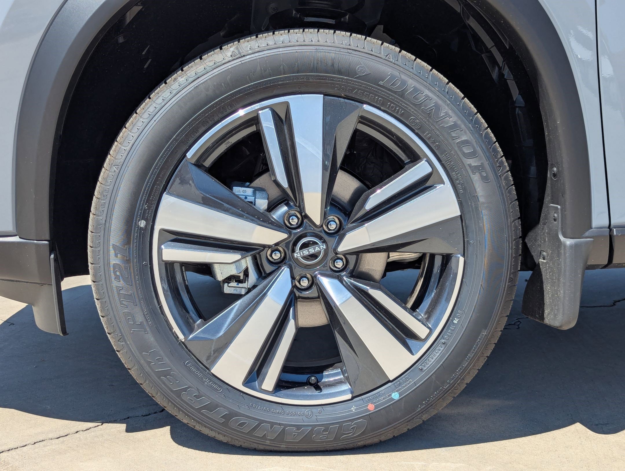 New 2025 Nissan Rogue SL image 9