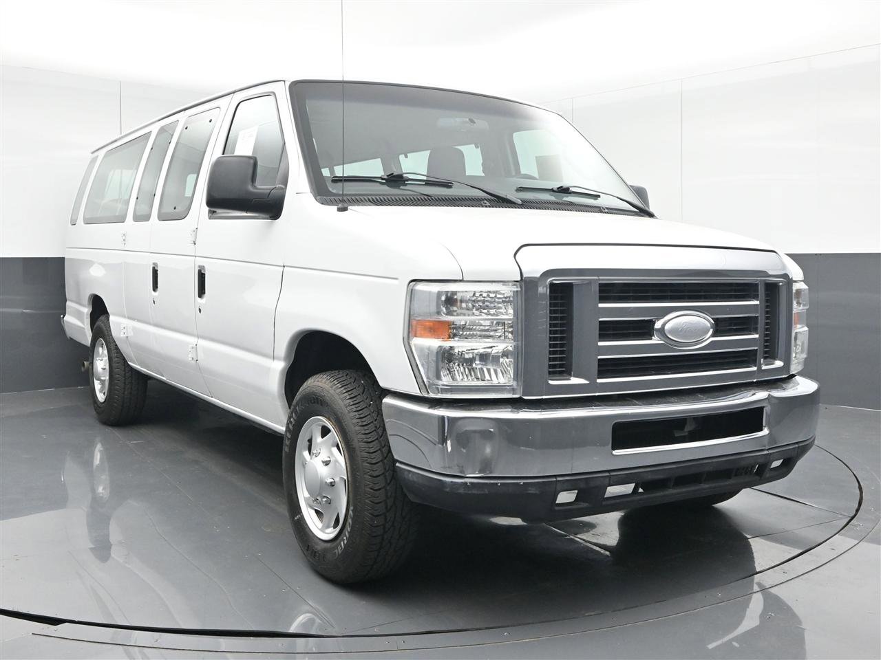 Used 2014 Ford E-350 and Econoline 350 XLT RWD image 1