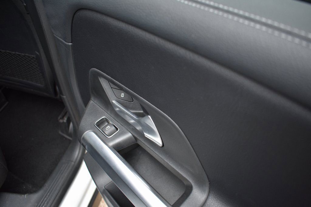 Used 2024 Mercedes-Benz GLB 250 image 27