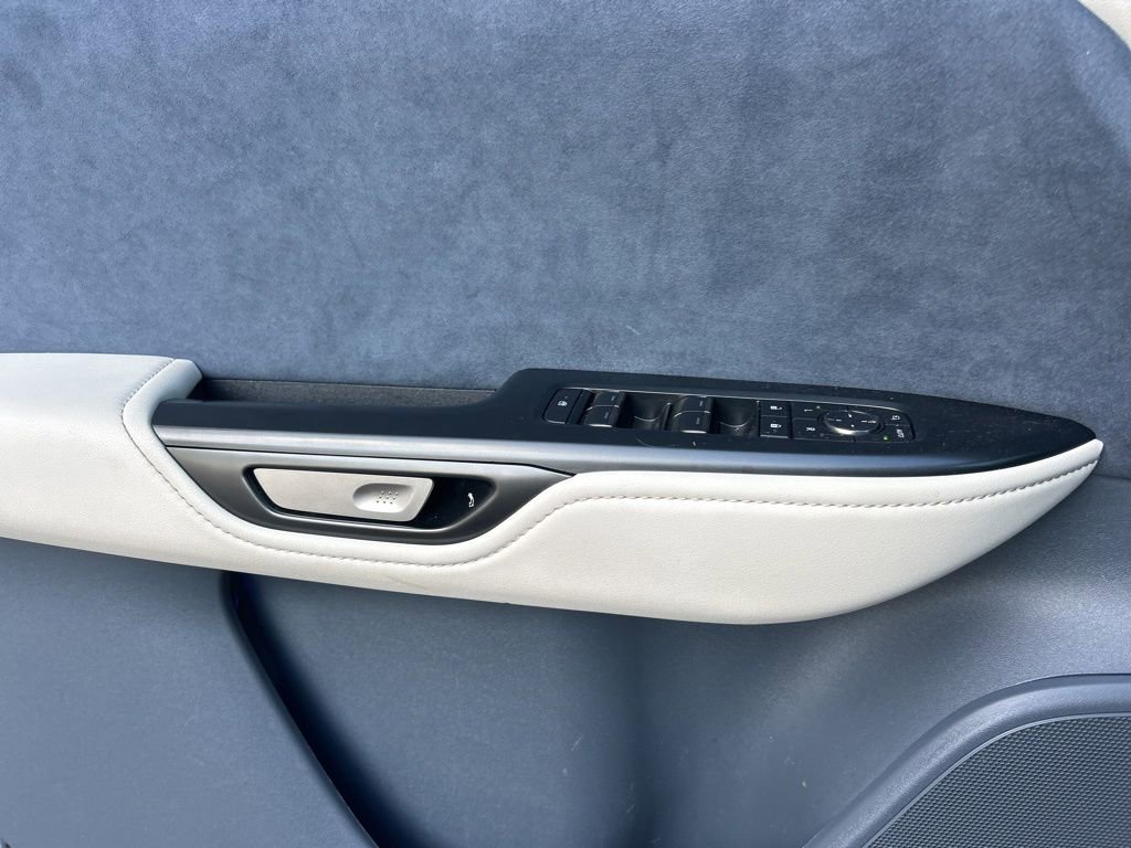 Certified 2023 Lexus RZ 450e Premium w/ Accessory Package (Z1) image 23