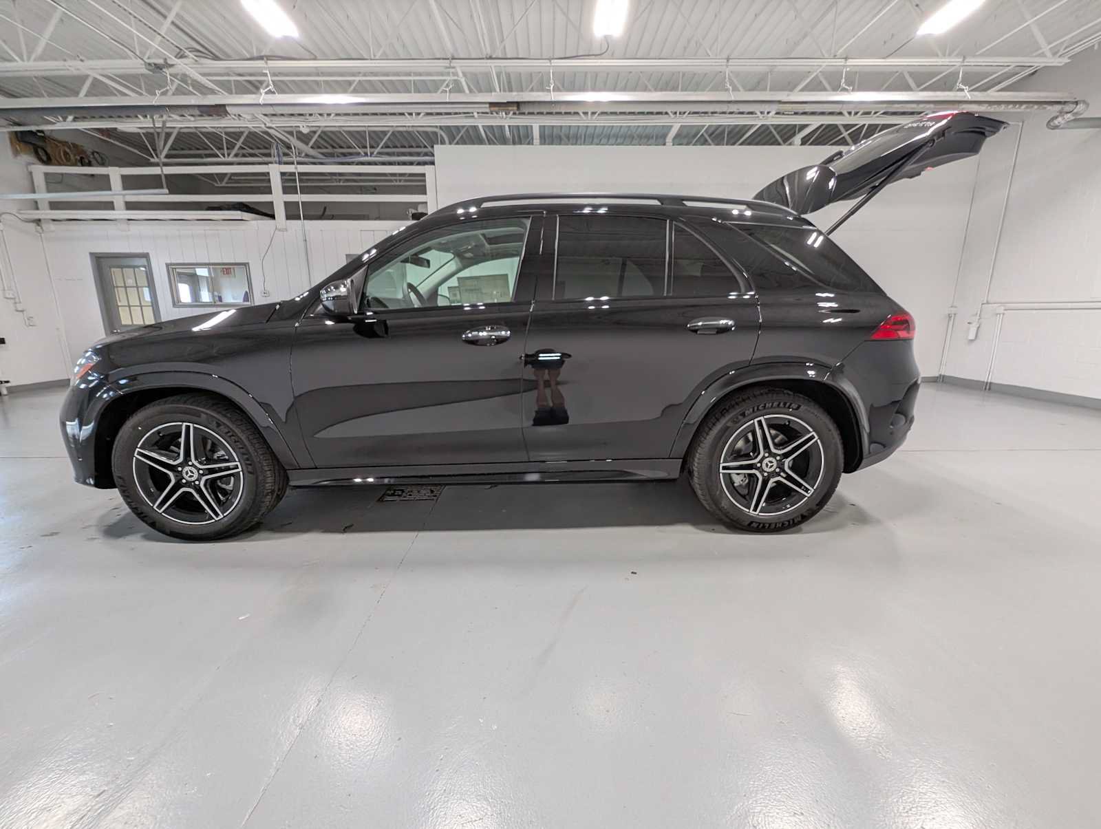 New 2026 Mercedes-Benz GLE 350 4MATIC image 10