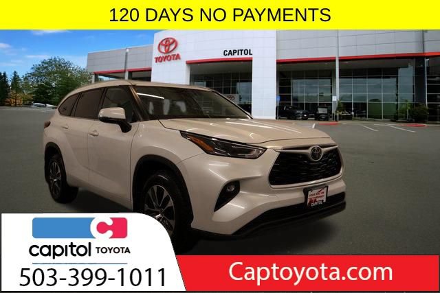 Used 2023 Toyota Highlander XLE