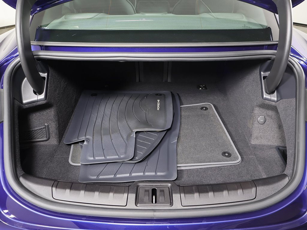 Used 2023 Porsche Taycan image 18