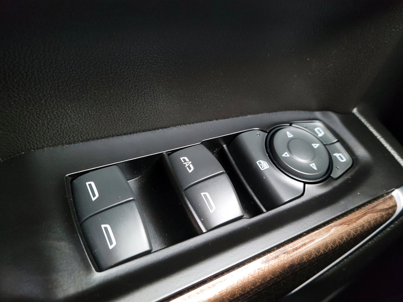 Used 2019 Chevrolet Silverado 1500 LT Trail Boss w/ Convenience Package image 17