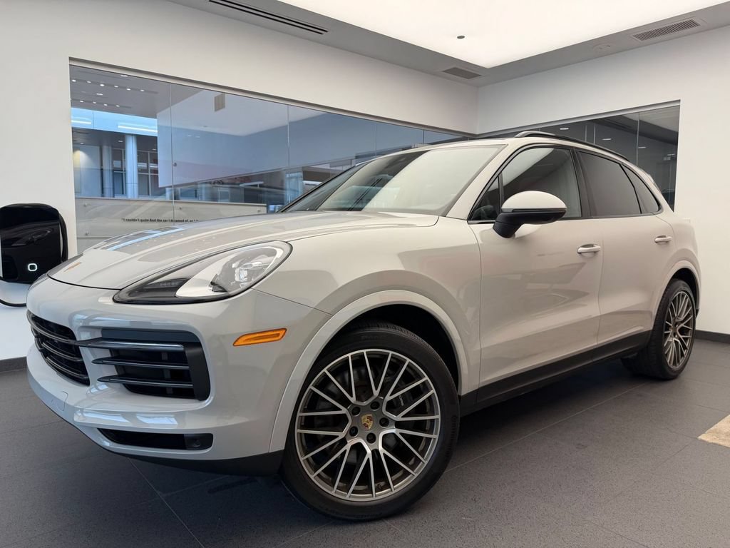 Used 2023 Porsche Cayenne Platinum Edition AWD/4WD image 1