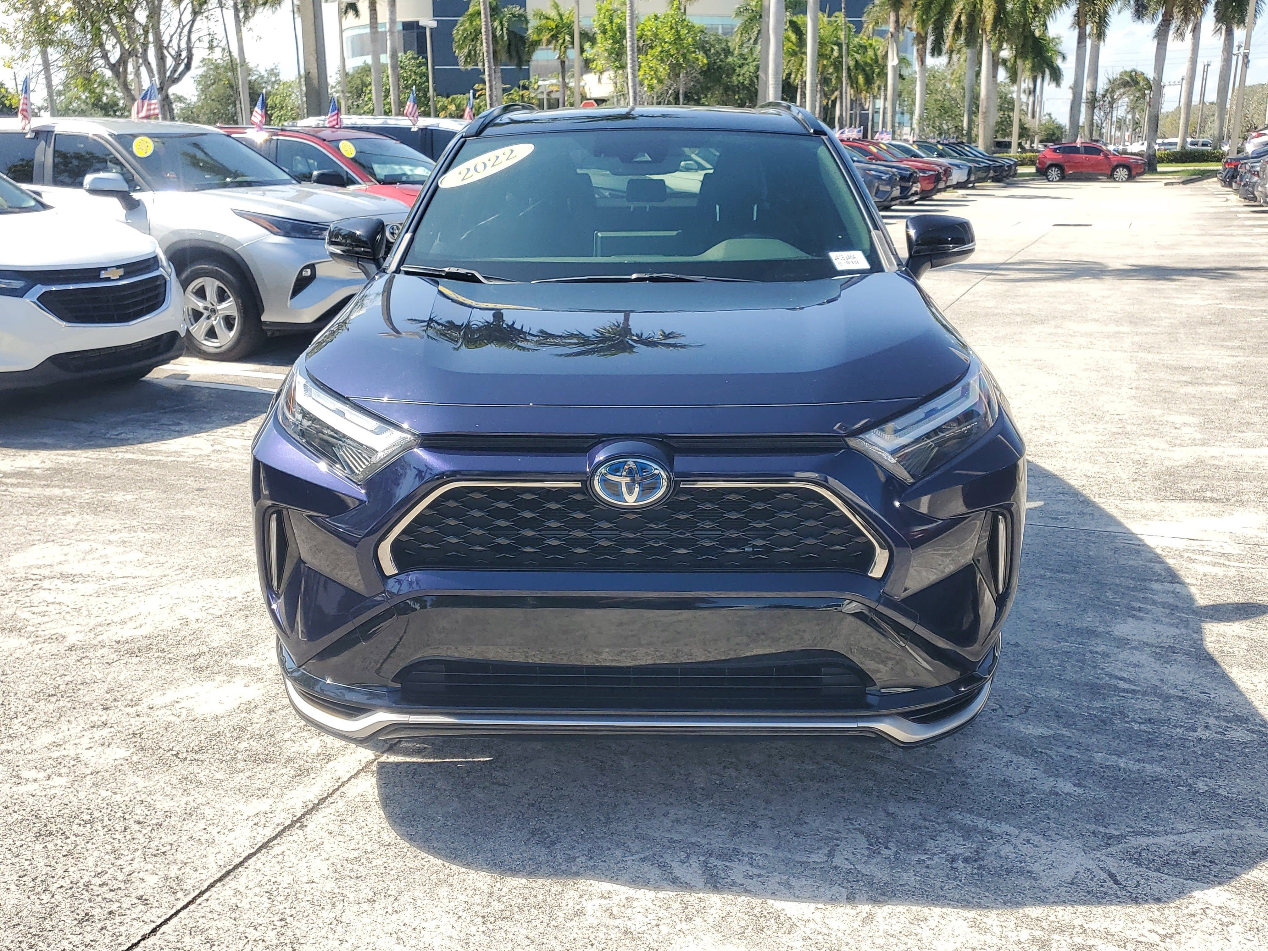 Used 2022 Toyota RAV4 XSE AWD/4WD image 8
