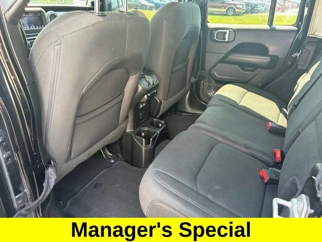 Used 2021 Jeep Wrangler Unlimited Sahara AWD/4WD image 27