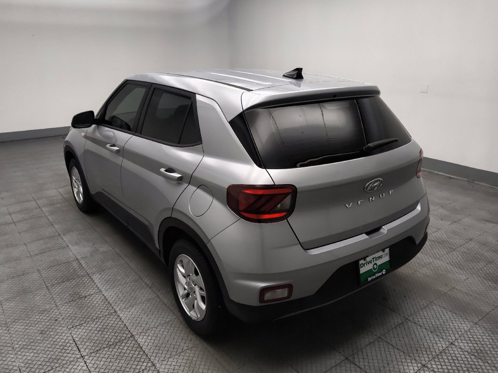 Used 2021 Hyundai Venue SE FWD image 5