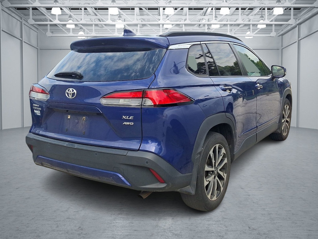 Used 2022 Toyota Corolla Cross XLE w/ Convenience Package AWD/4WD image 3