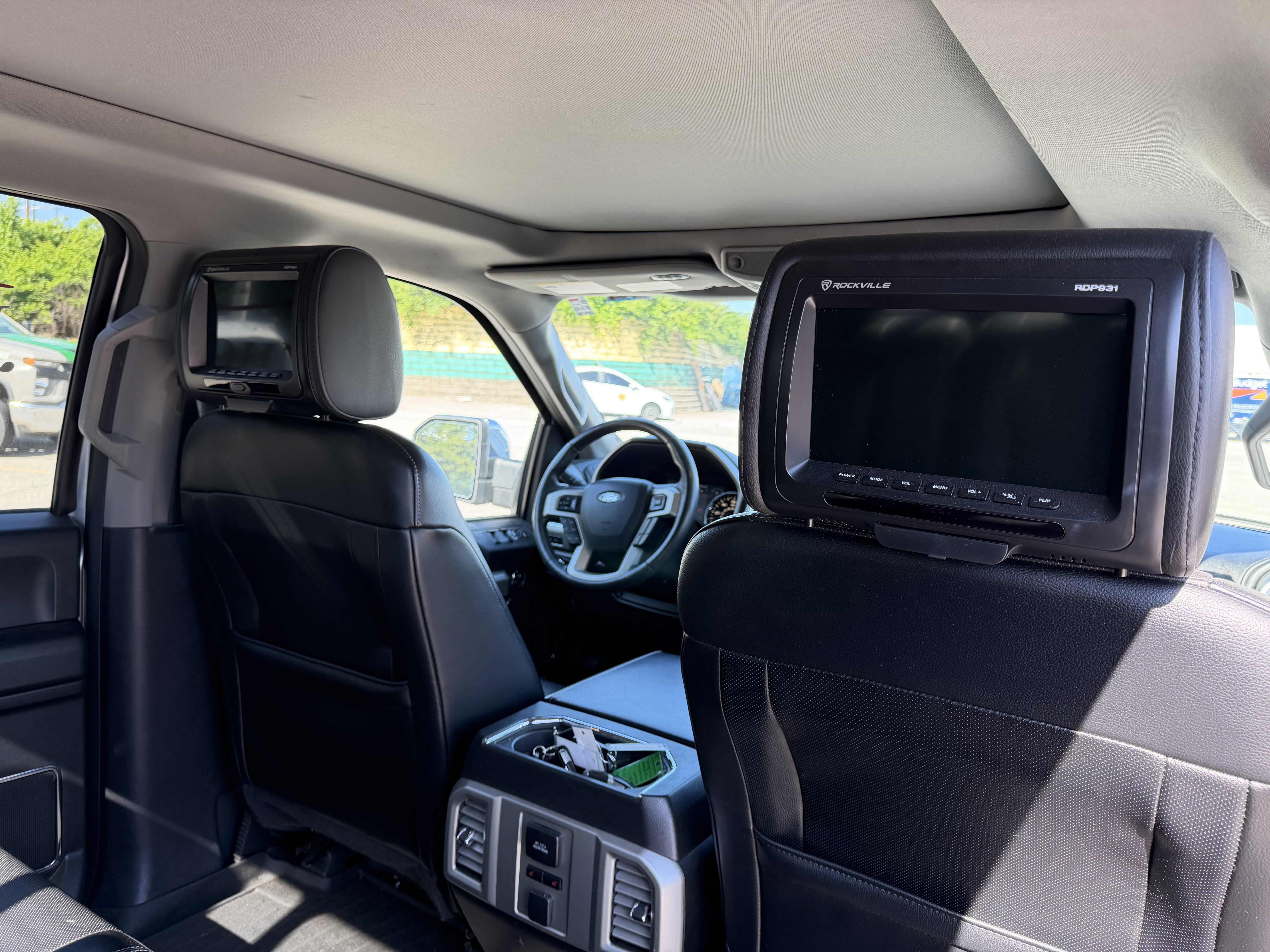 Used 2015 Ford F150 Lariat w/ Equipment Group 502A Luxury AWD/4WD image 10