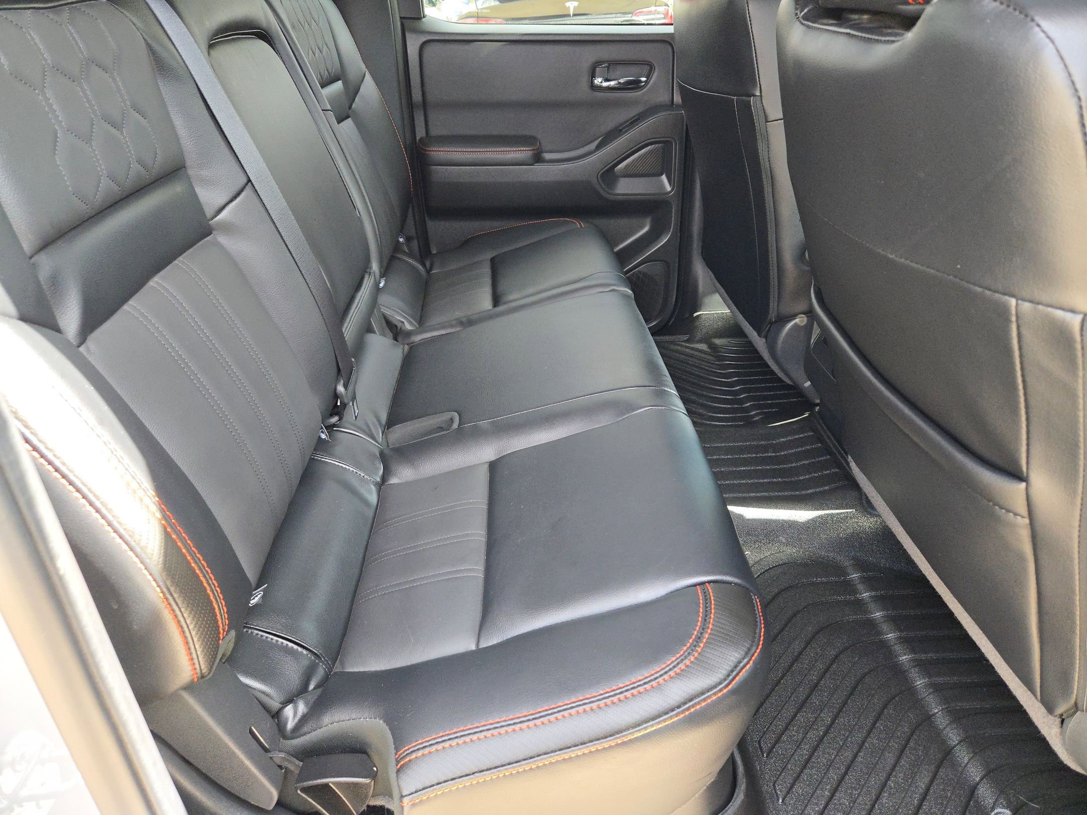 Used 2024 Nissan Frontier Pro-X w/ Pro Premium Package image 27