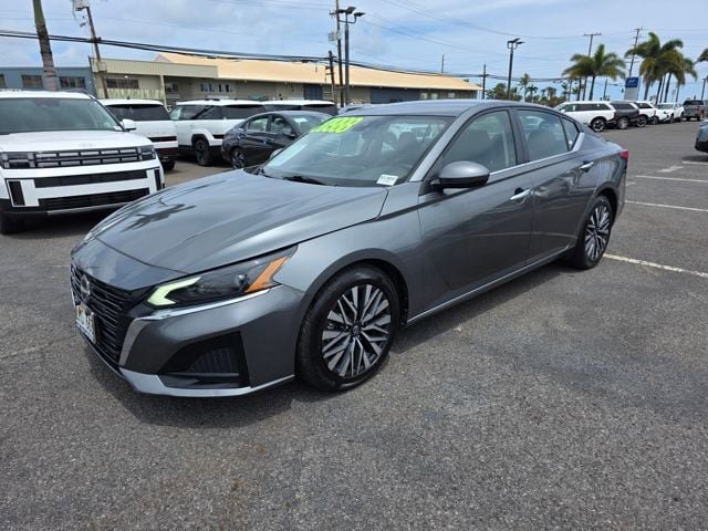 Used 2023 Nissan Altima 2.5 SV FWD image 3