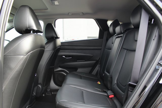 Used 2025 Hyundai Tucson SEL AWD/4WD image 13