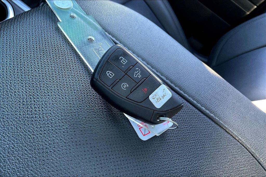 Used 2024 Chevrolet Silverado 2500 LTZ w/ LTZ Convenience Package image 10