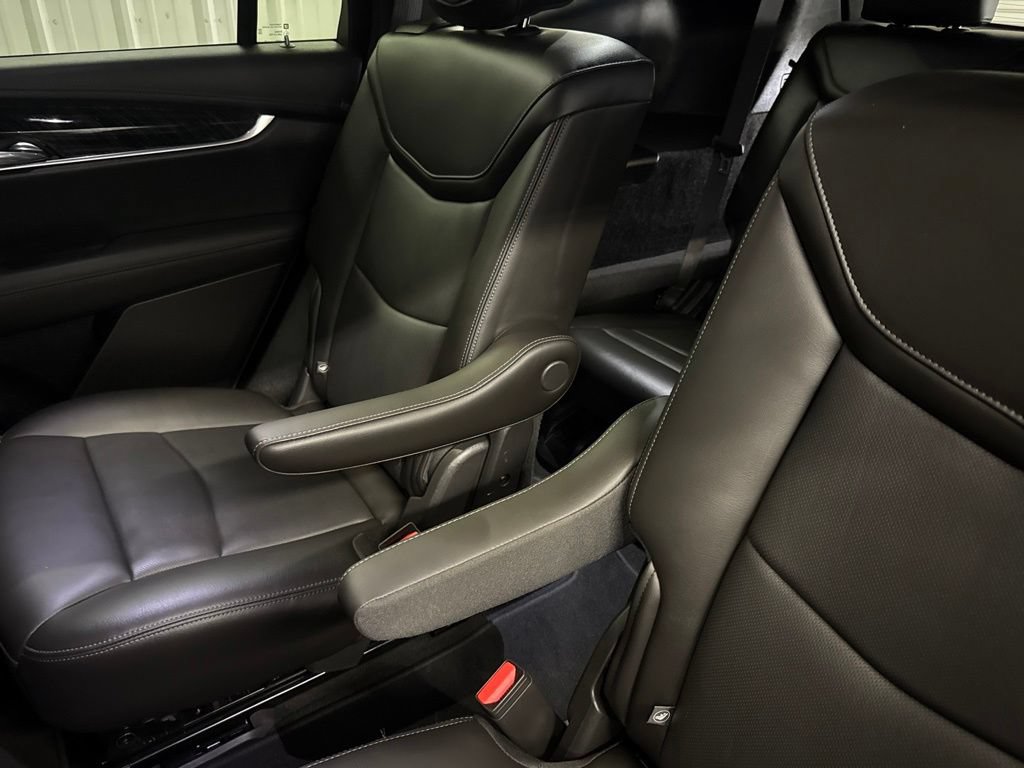 Certified 2025 Cadillac XT6 Premium Luxury FWD image 13