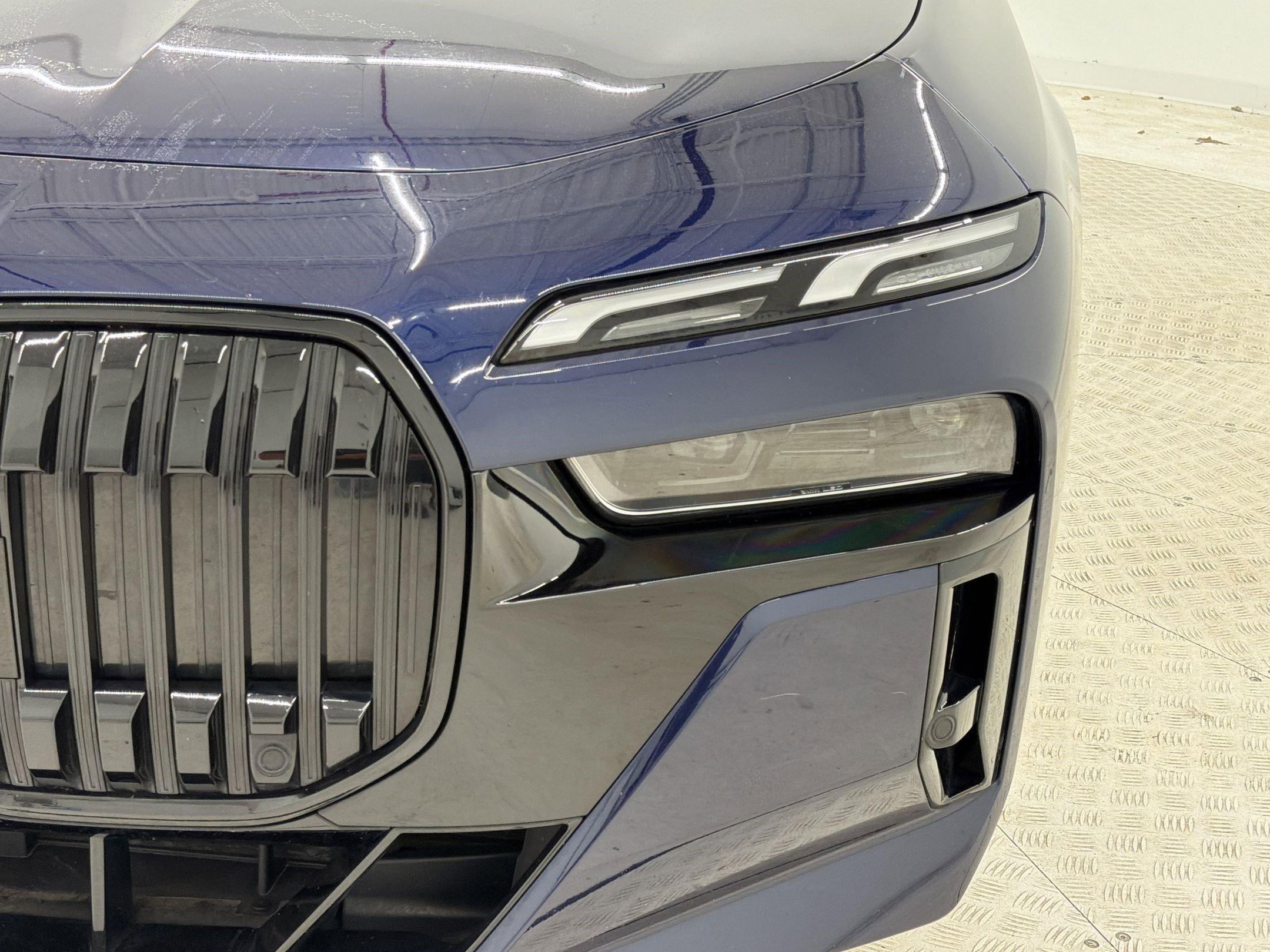 Certified 2023 BMW i7 xDrive60 AWD/4WD image 11