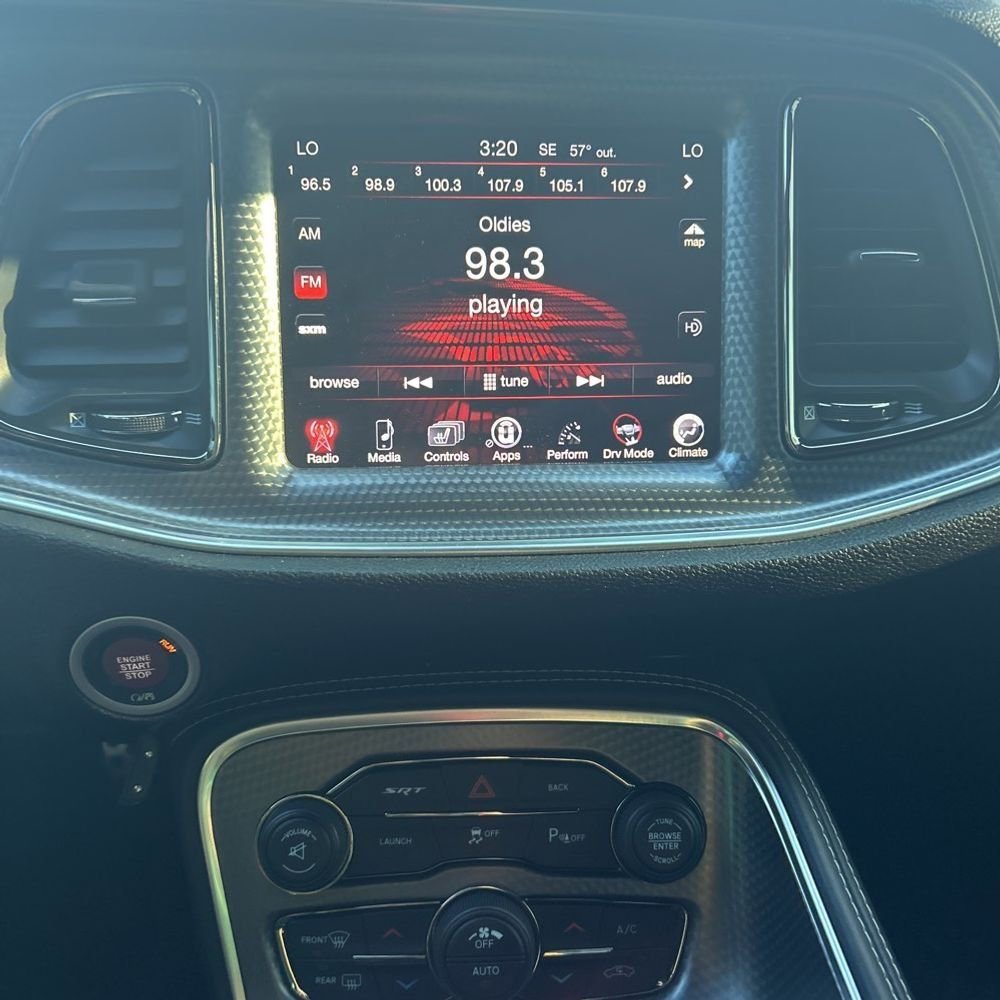 Used 2016 Dodge Challenger SRT Hellcat image 12