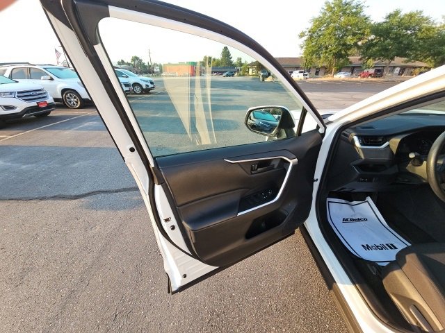 Used 2023 Toyota RAV4 LE image 26