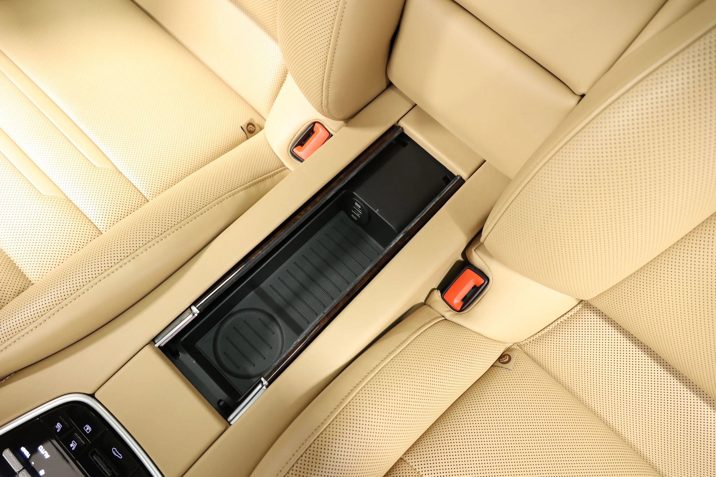 Used 2018 Porsche Panamera 4 Executive w/ Dark Walnut Interior Package image 61