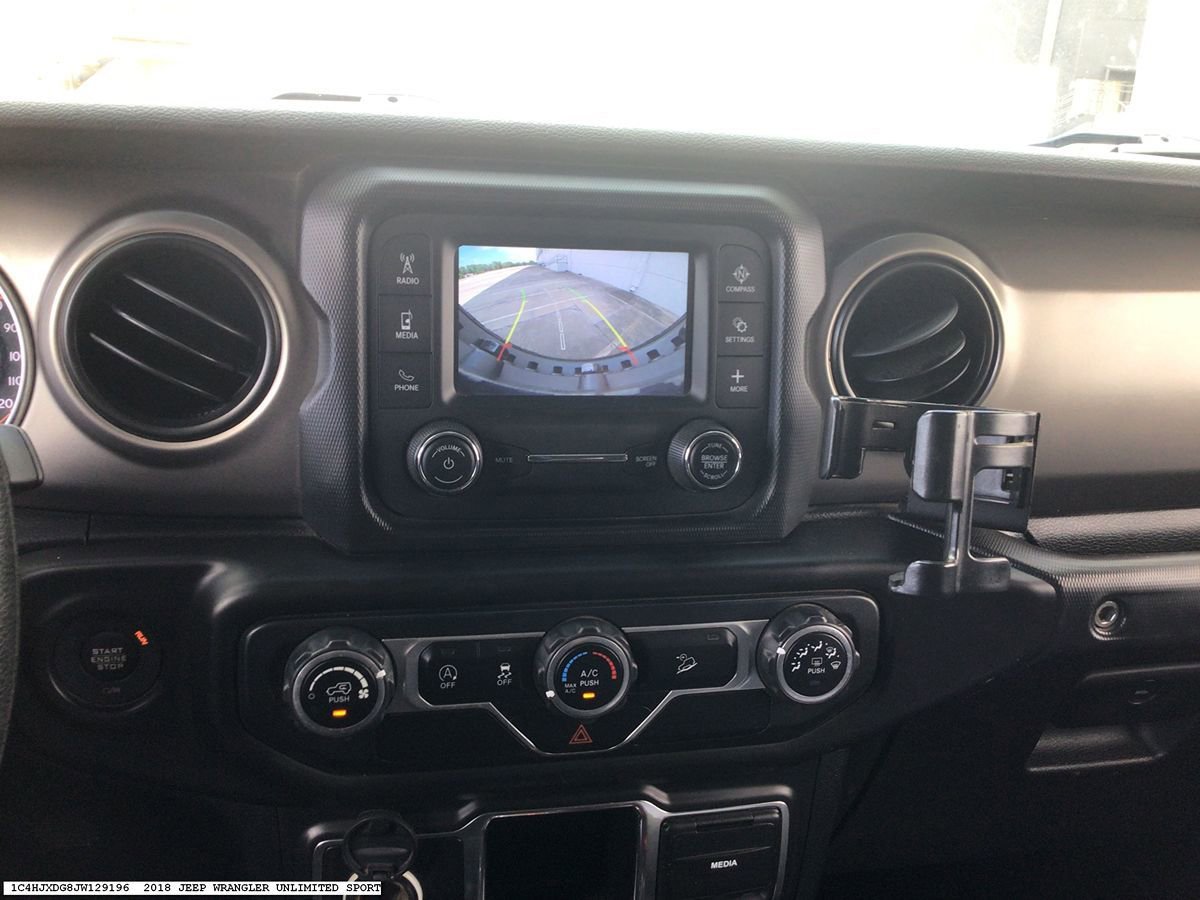 Used 2018 Jeep Wrangler Unlimited Sport AWD/4WD image 15