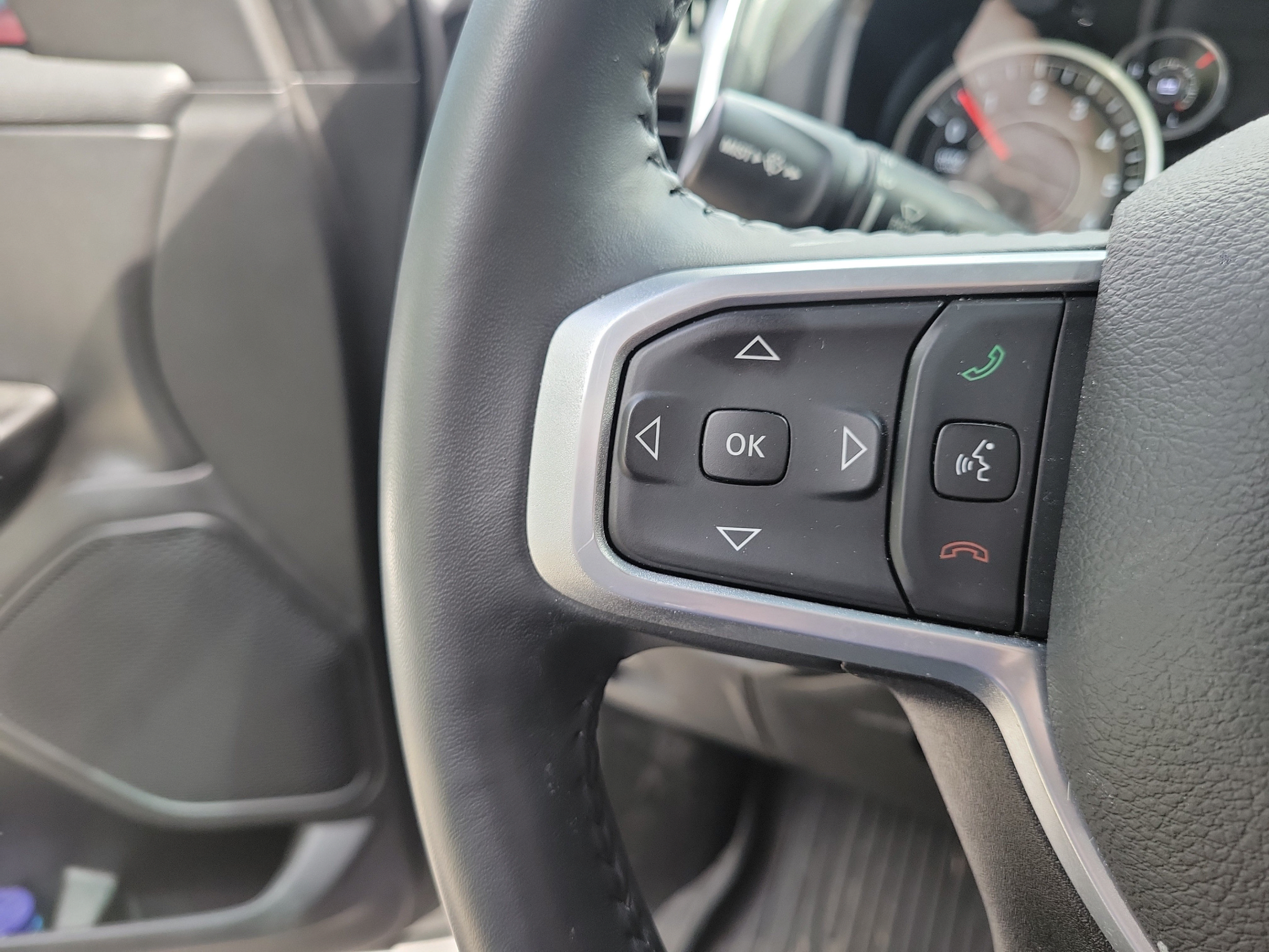 Used 2024 RAM 1500 Big Horn RWD image 24