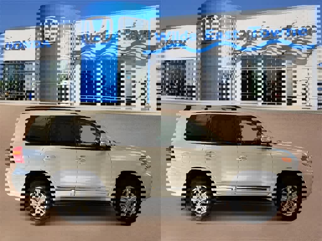 Used 2015 Toyota Land Cruiser image 9