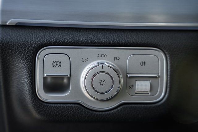 Used 2025 Mercedes-Benz GLE 350 4MATIC image 42