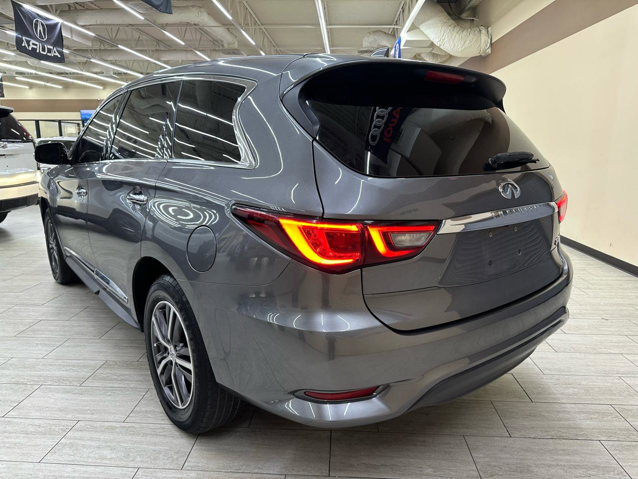 Used 2018 INFINITI QX60 Luxe AWD/4WD image 9
