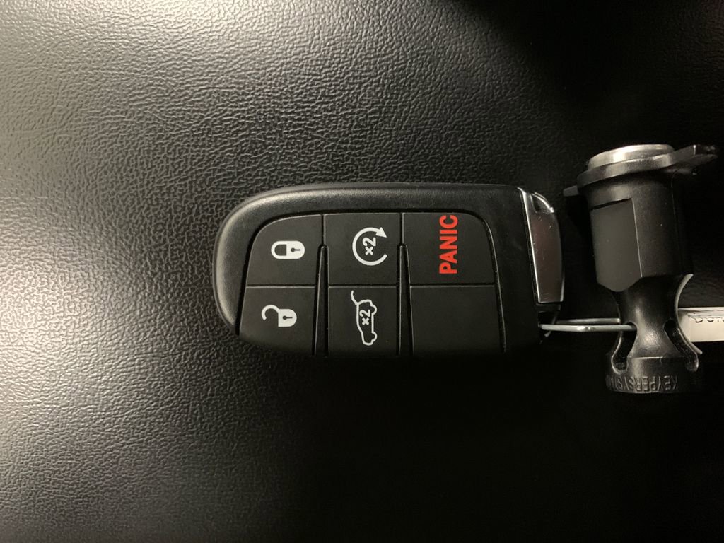 Used 2022 Dodge Durango GT image 33