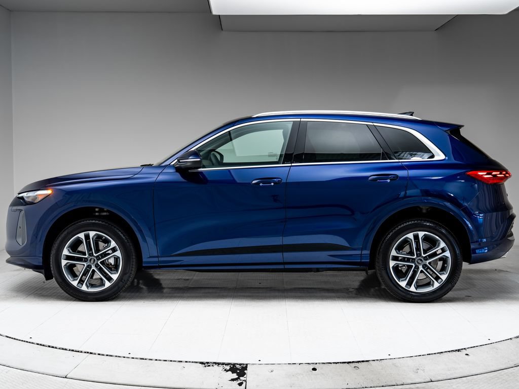 Certified 2025 Audi Q5 Premium w/ Premium Plus AWD/4WD image 2