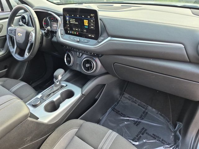 Used 2025 Chevrolet Blazer LT FWD image 31