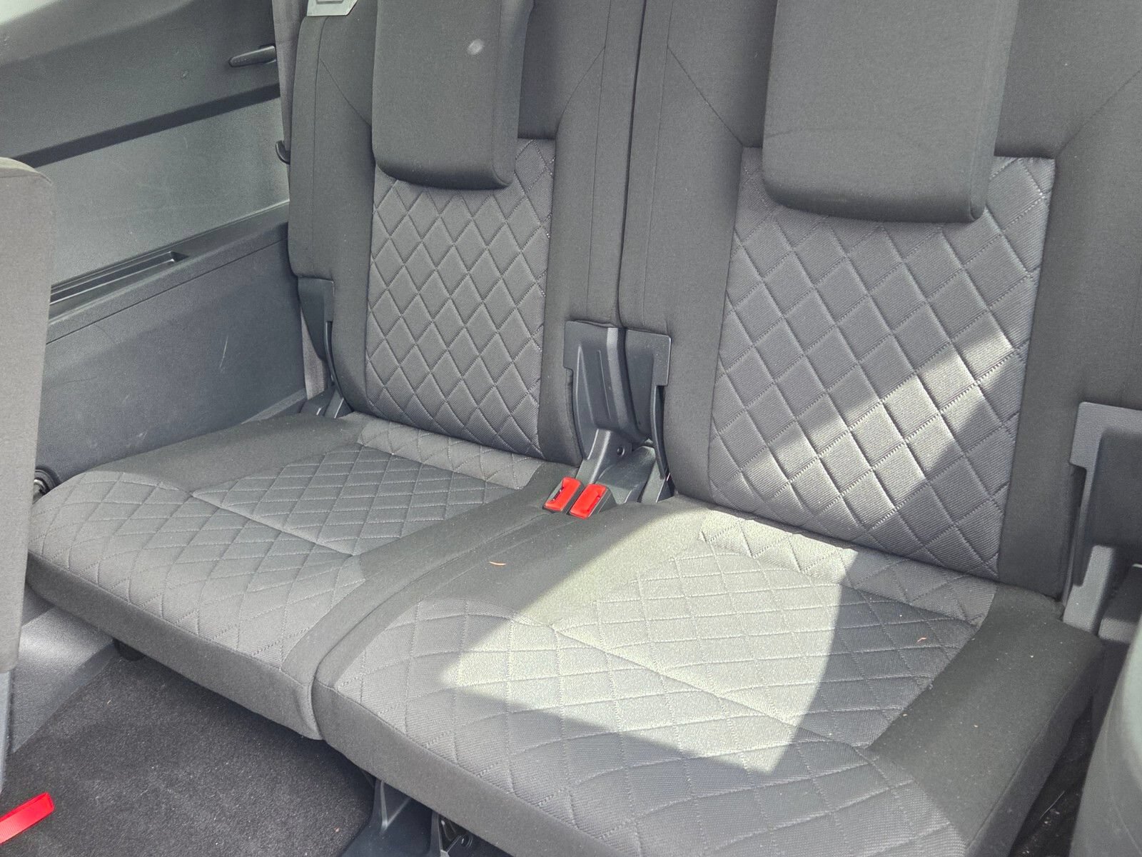 Used 2018 Volkswagen Atlas S FWD image 9
