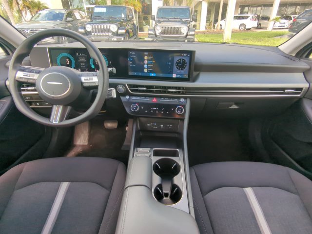 Used 2025 Hyundai Sonata SEL FWD image 16
