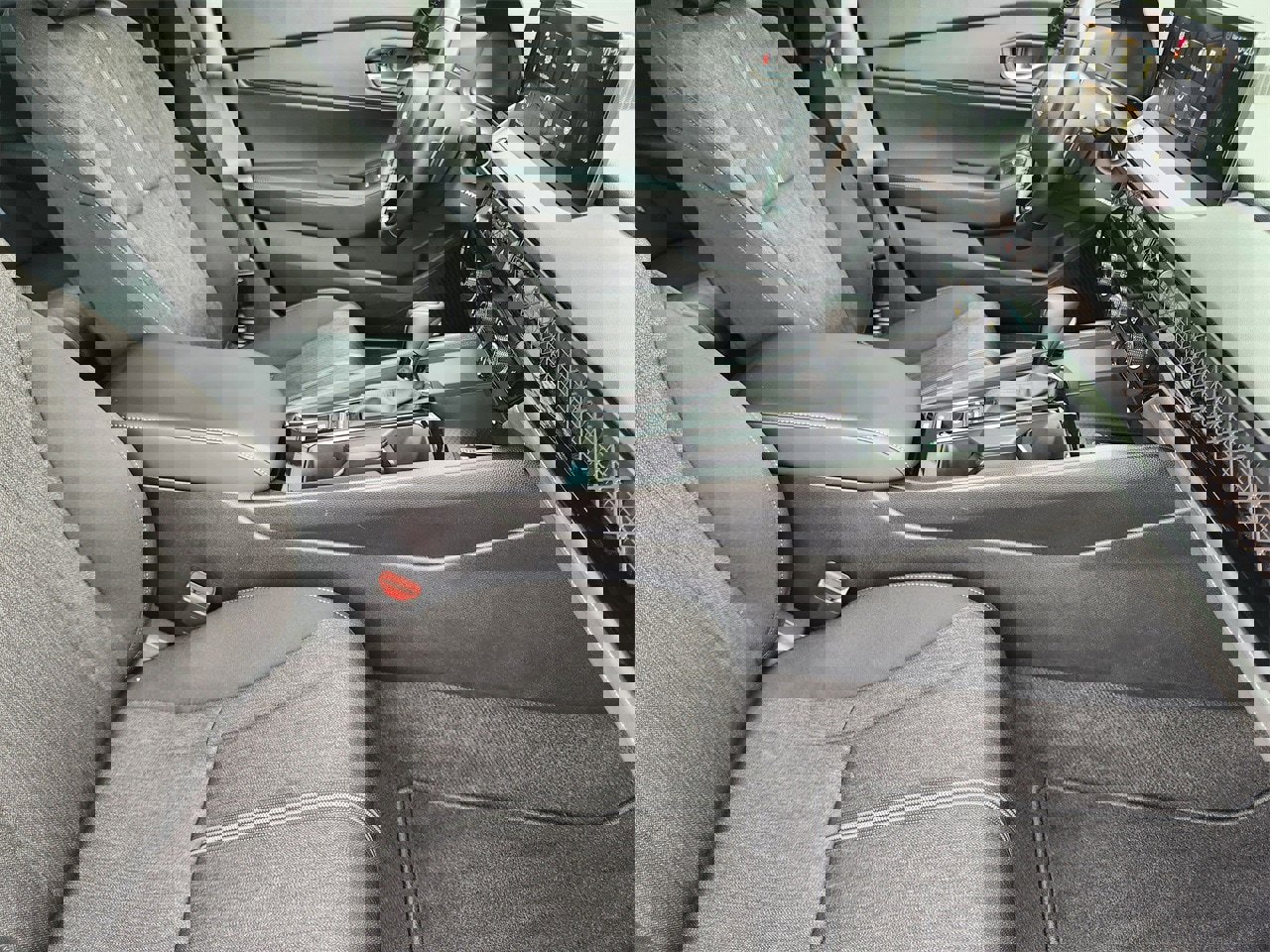 Used 2025 Honda Accord Sport image 13