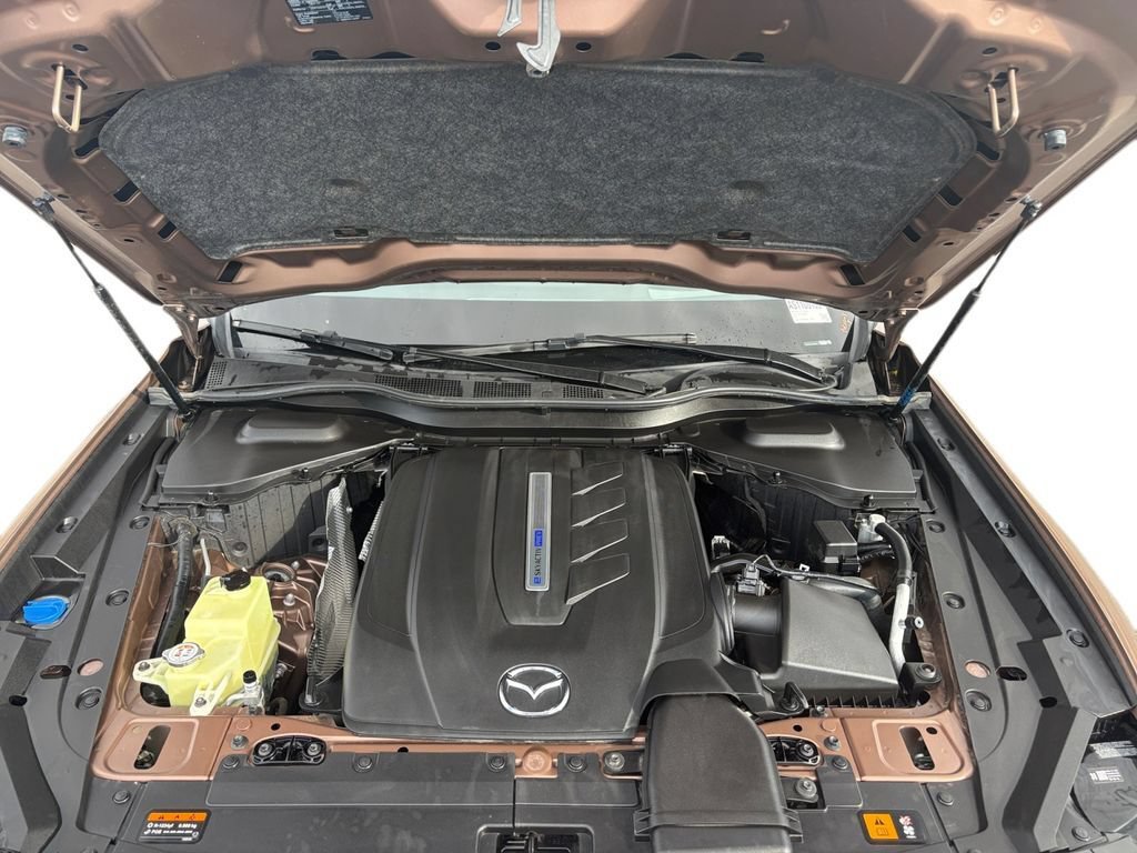 Used 2025 MAZDA CX-70 Plug-In Hybrid w/ Premium Plus AWD/4WD image 17