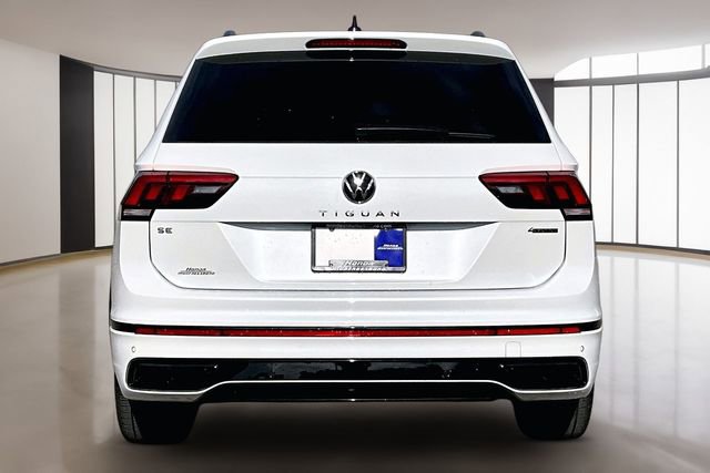 Used 2024 Volkswagen Tiguan SE R-Line AWD/4WD image 5