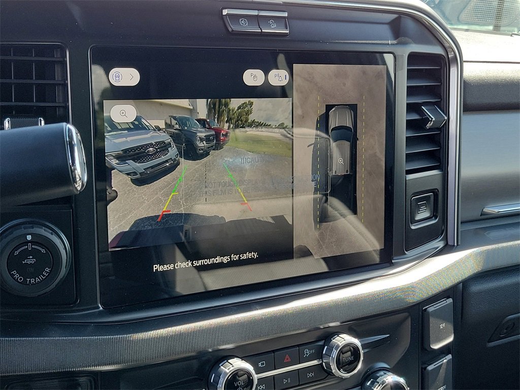 New 2026 Ford F350 4x4 Crew Cab DRW Super Duty image 25