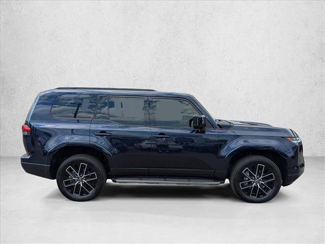 Used 2024 Lexus GX 550 w/ Accessory Package (2T) AWD/4WD image 4