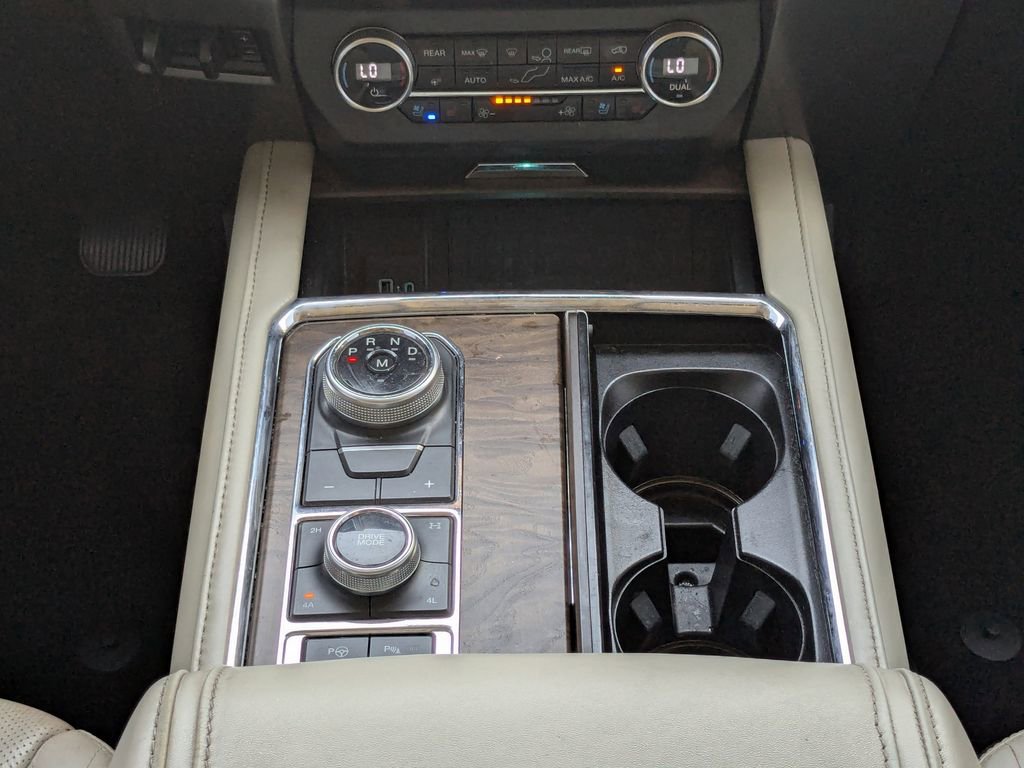 Used 2020 Ford Expedition Max Platinum AWD/4WD image 23