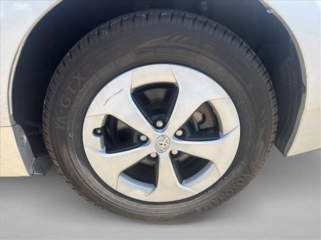 Used 2015 Toyota Prius Two FWD image 19