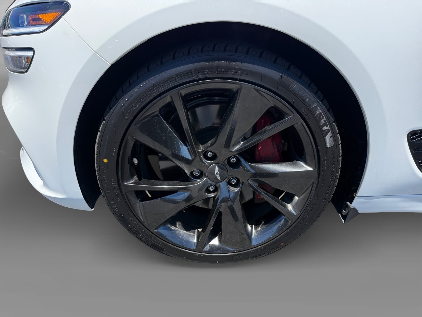Used 2022 Genesis G70 3.3T RWD image 9