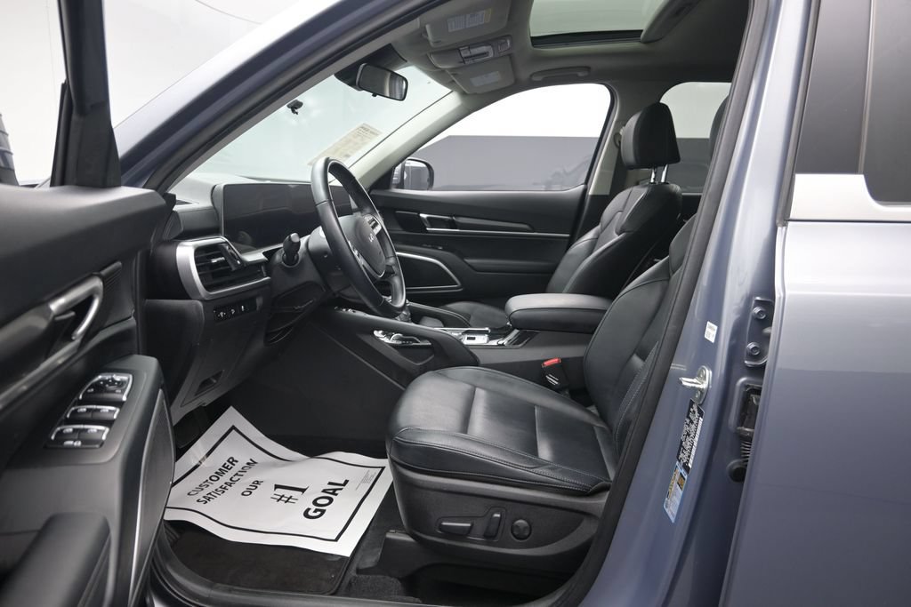 Used 2024 Kia Telluride S w/ S Sunroof Package FWD image 11