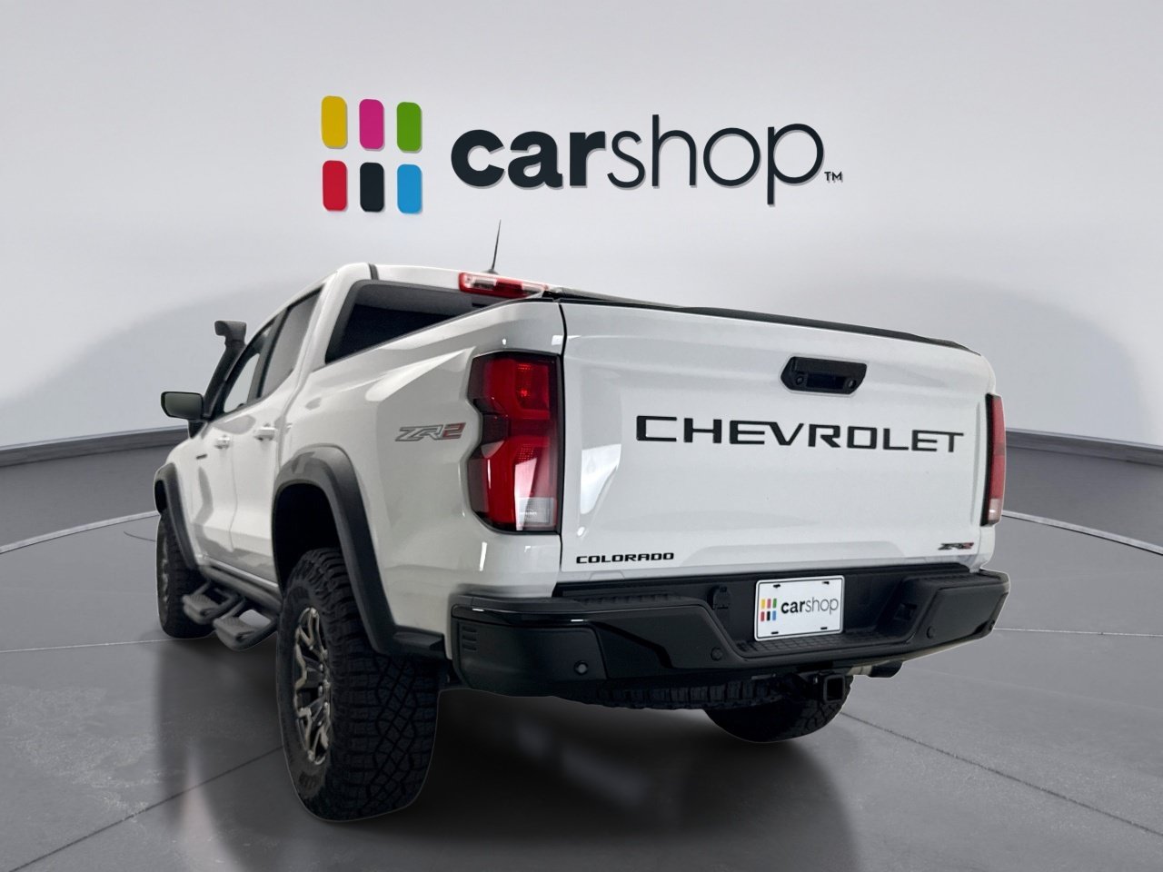Used 2025 Chevrolet Colorado ZR2 w/ Technology Package AWD/4WD image 3