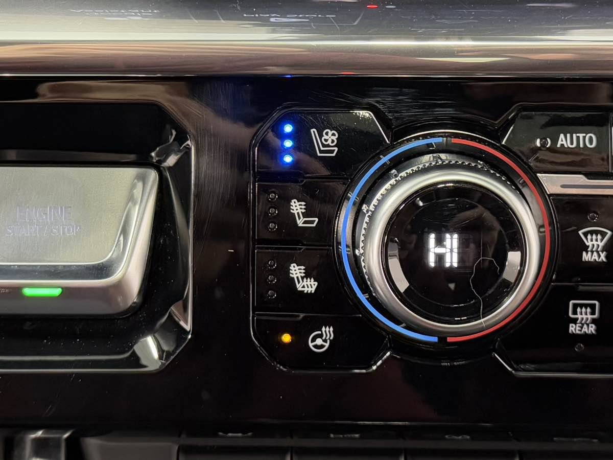 Used 2024 GMC Sierra 1500 Denali Ultimate image 34