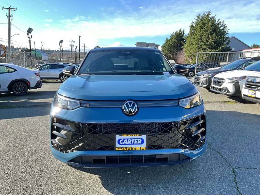 New 2026 Volkswagen Tiguan SE R-Line image 3