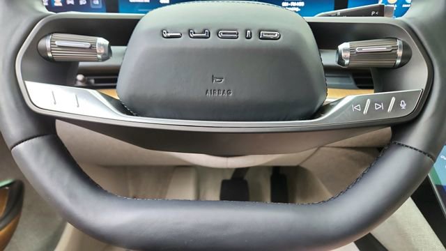 Used 2024 Lucid Air Pure RWD image 43