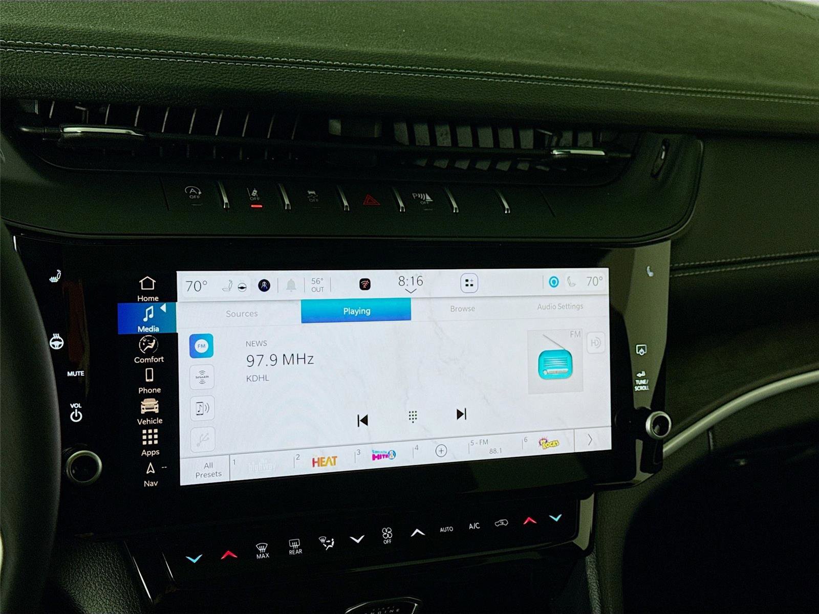 New 2026 Jeep Grand Cherokee L Limited w/ Luxury Tech Group II image 10