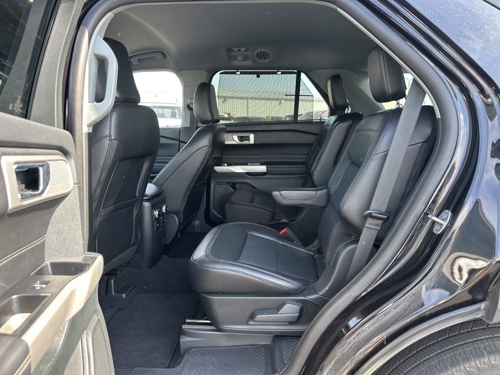 Used 2024 Ford Explorer Limited image 26