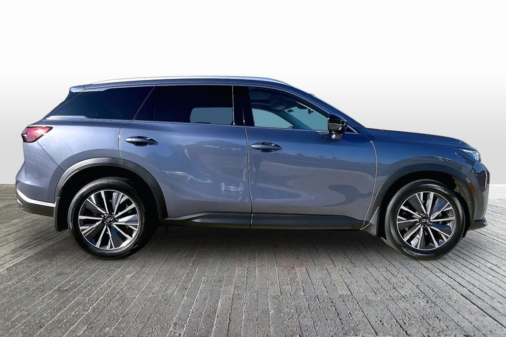 Certified 2027 INFINITI QX60 Luxe w/ Cargo Package AWD/4WD image 8